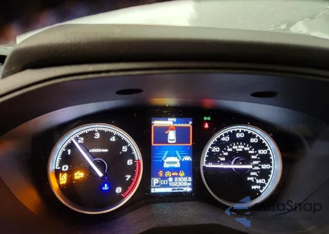 2019 Subaru Forester Premium z USA, uszkodzony, nr VIN JF2SKAEC1KH572910